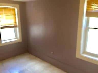 FURNISHED 1 BEDROOM ALL UTILITES INCLUDED! 4