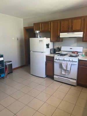 Room at Cambridge  - 3 Bed / 1 Bath 2