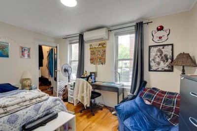 Furnished room in 4bed/2baths with other Grad Students 9/1 NO FEE 6