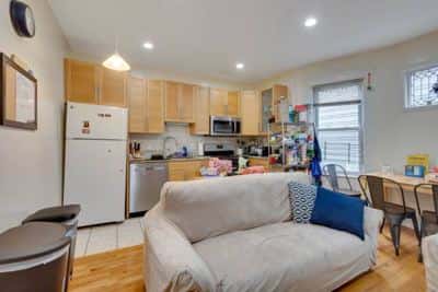 Furnished room in 4bed/2baths with other Grad Students 9/1 NO FEE 3