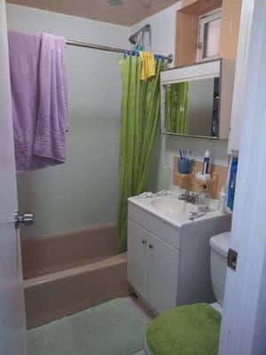 2 Bedroom Great location! 2