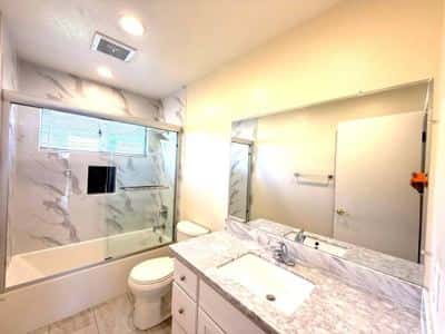 Bedroom with shared bath 4