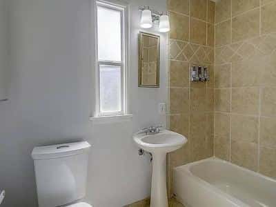 FURNISHED 2 BEDROOM ALL UTILITES INCLUDED! 8