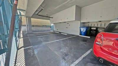 1 BR 1 Bath Apartment in Prime Los Angeles Location with PARKING!! 8