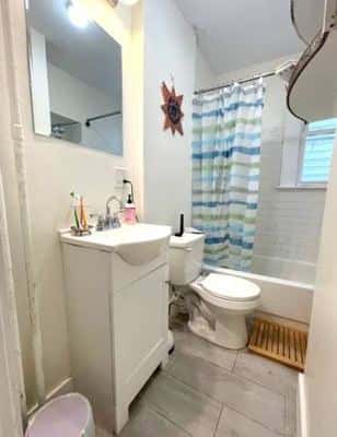 FURNISHED 2 BEDROOM ALL UTILITES INCLUDED! 5