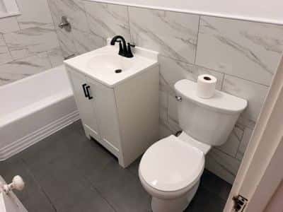 Large one bedroom Condo in Brookline. Heat/HW included. Avail Now 8