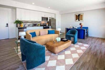 Wood-Style Plank Flooring, 1 Bed, Situated in Los Angeles! 5