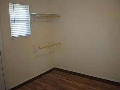 renovated 2-bedroom, 1-bath home in desirable Lomita 2