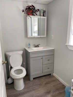 2 bedrooms available in a 5 bedroom apartment 5