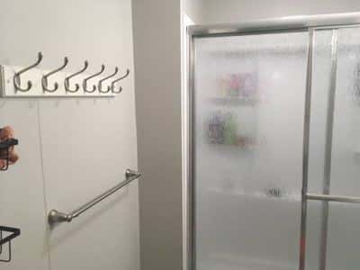 2 bedrooms available in a 5 bedroom apartment 4