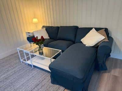 Trivelig sokkelleilighet meg gode romløsninger på Smestad 4