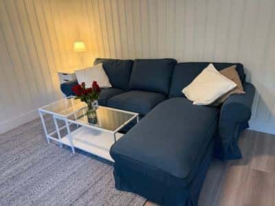 Trivelig sokkelleilighet meg gode romløsninger på Smestad 3