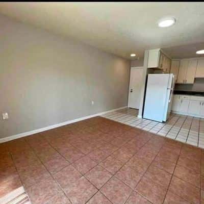 Private room for rent 1