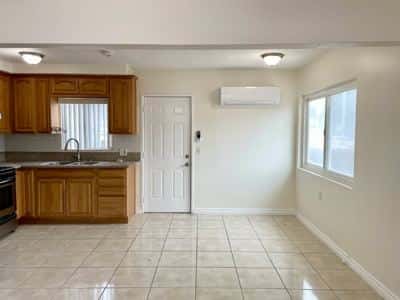 2 Beds 1 Bath Apartment 4