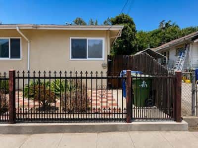 2 Beds 1 Bath Apartment 2
