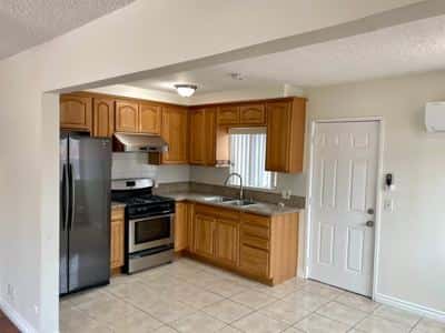 2 Beds 1 Bath Apartment 3