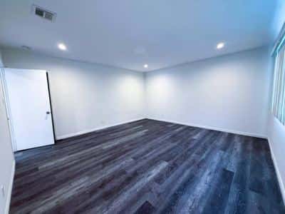 3 Beds 2 Baths - Apartment 4