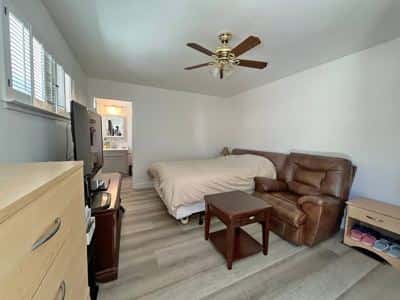 1 Bed 1 Bath - House 1