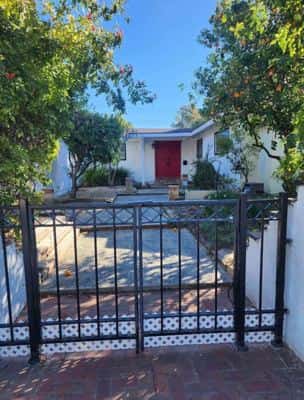 Private room for rent 4