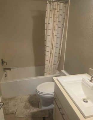 Private room for rent 3