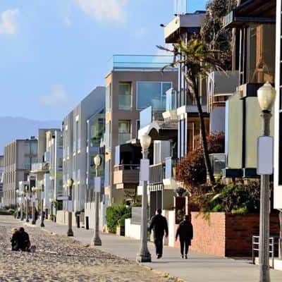 2 Beds 2 Baths Apartment 1