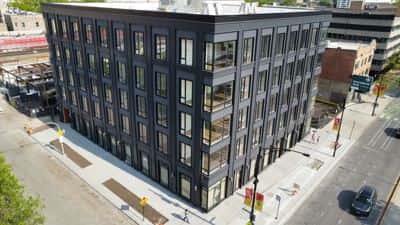 Studio for rent — 1131 W Winona St, Chicago 1