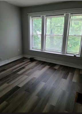2 BR for rent — 1538 W 70th St #1, Chicago 5