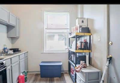 2 BR for rent — 1538 W 70th St #1, Chicago 6
