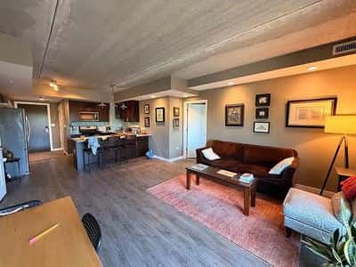 2 BR for rent — 1334 W Morse Ave, Chicago 1