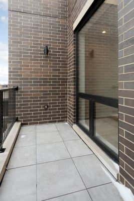 3 BR for rent — 2505 W Farragut Ave #510, Chicago 7