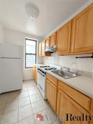 1 BR for rent — 4152 49th St APT 12, Sunnyside 3