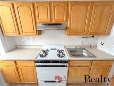 1 BR for rent — 4152 49th St APT 12, Sunnyside 4