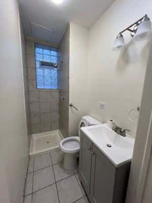 1 BR for rent — 3038 S Canal St #1BF, Chicago 6