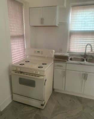 4 BR for rent — 7701 S Union Ave #3W, Chicago 1
