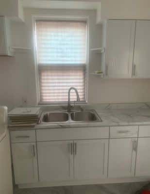 4 BR for rent — 7701 S Union Ave #3W, Chicago 5