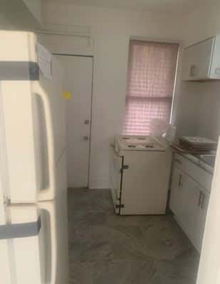 4 BR for rent — 7701 S Union Ave #3W, Chicago 4