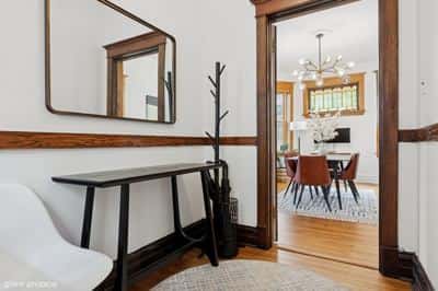 3 BR for rent — 1419 W Winona St #2, Chicago 4