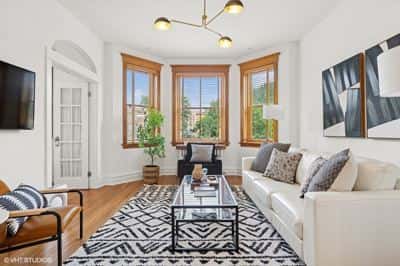 3 BR for rent — 1419 W Winona St #2, Chicago 5