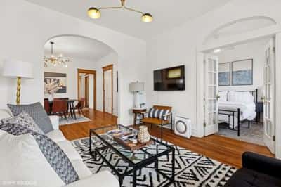 3 BR for rent — 1419 W Winona St #2, Chicago 6