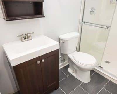 3 BR for rent — 2910 W Touhy Ave APT 1, Chicago 3