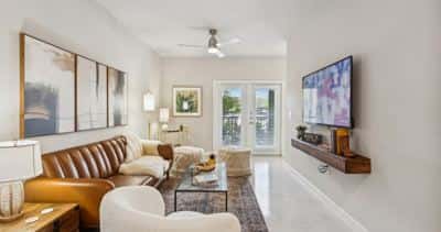 Studio for rent — 8350 Bluff Springs Rd, Austin 3