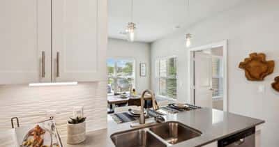 Studio for rent — 8350 Bluff Springs Rd, Austin 2