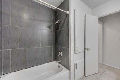 2 BR for rent — 1008 Milford Way #B, Austin 8