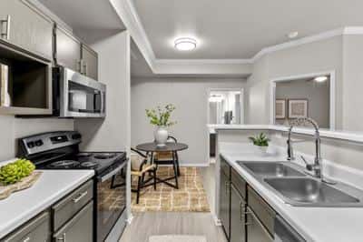 1 BR for rent — 12113 Metric Blvd, Austin 7