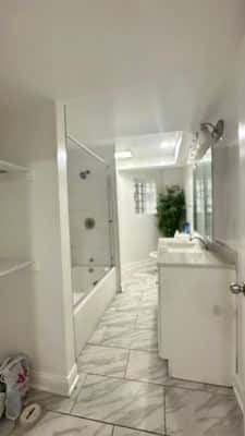3 BR for rent — 6322 N Lakewood Ave #G, Chicago 4