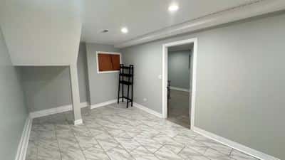 3 BR for rent — 6322 N Lakewood Ave #G, Chicago 2