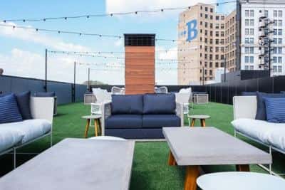 Studio for rent — 4750 N Winthrop Ave, Chicago 6