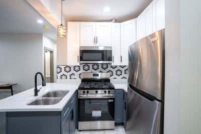 4 BR for rent — 7948 S Evans Ave #9, Chicago 5
