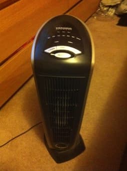 heater, floowr lamp, hair dryer and plates 1