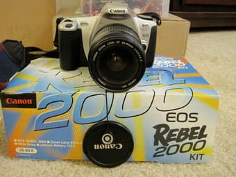 Canon EOS Rebel 2000 Camera Kit with tons of bonuses 1